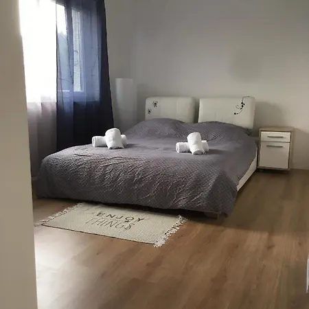 M M Luxury Λιουμπλιάνα