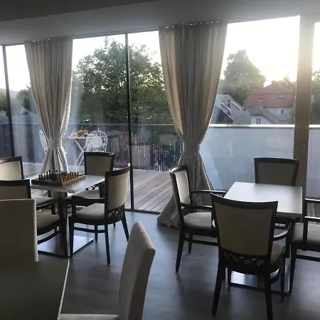 فندق مبيت وإفطار M M Luxury