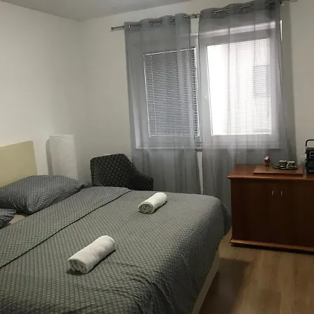 M M Luxury فندق مبيت وإفطار *